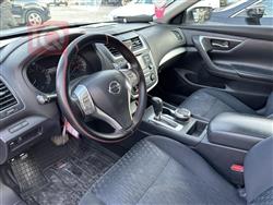 نيسان ألتيما